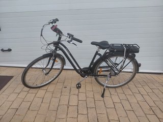 Bicicleta Eléctrica Btwin Paseo Negra