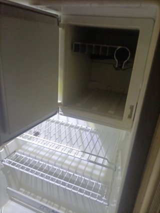 Nevera trivalente autocaravana/caravana