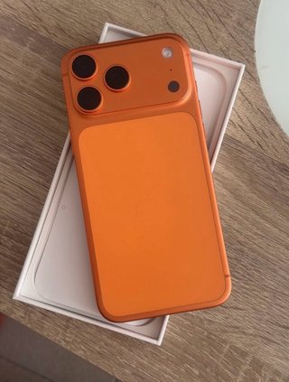iPhone 17 Pro Max Naranja