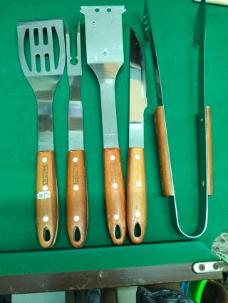 Kit Barbacoa 5 Piezas Madera y Metal