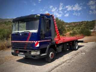 IVECO EUROCARGO 75E14 (GRÚA)