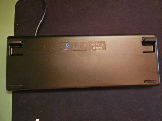 Pack Gaming: Monitor AOC, Teclado y raton Logitech