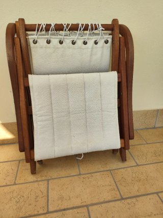 Sedia pieghevole in legno da giardino