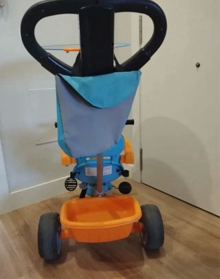 Triciclo para bebé con toldo y cesta