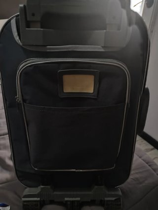Maleta de viaje gris