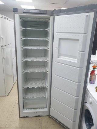 Congelador Vertical Bosch 1.85m con garantía