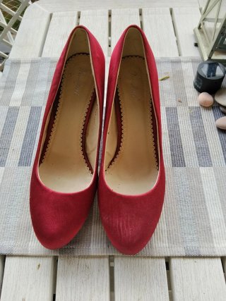 Zapatos 40 de tacón de charol rojos