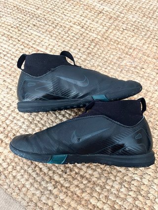 Botas fútbol niño Nike T34