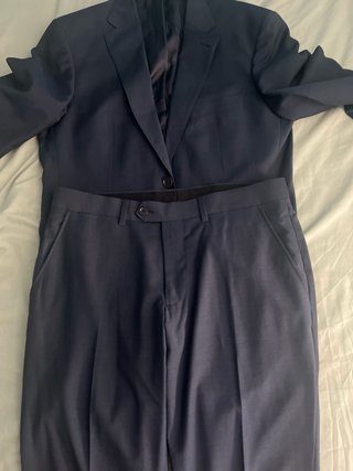 Traje azul hombre