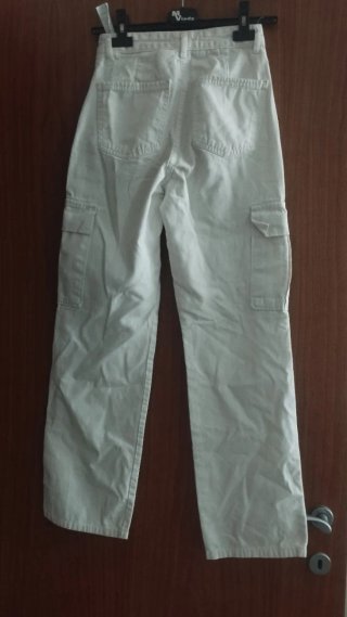 Pantaloni Stradivarius ragazza
