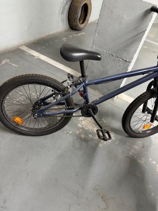 Bicicleta BMX niño azul Utilizada 3 veces