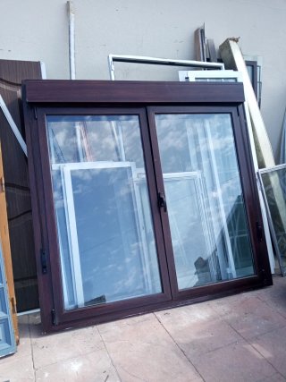 Ventana aluminio abatible oscilobatiente