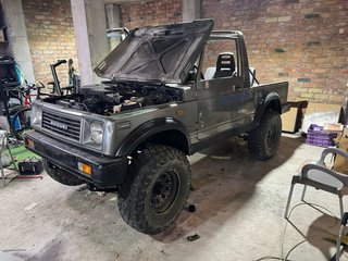 Suzuki Samurai lobg body
