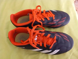 Zapatillas Adidas Predator Fútbol Negro/Rojo