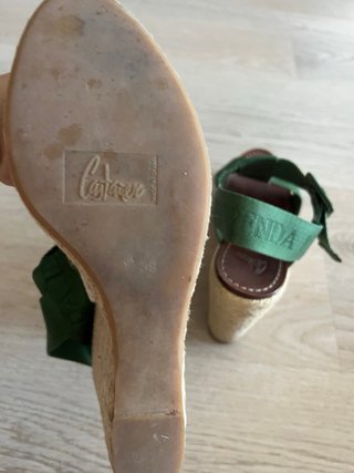 Alpargatas Castañer cuña verde y beige