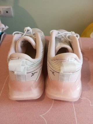 2 pares zapatillas niña talla 35