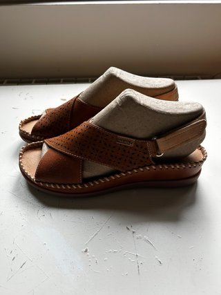 Sandalias Pikolinos Cuero Marrón Nuevas a estrenar