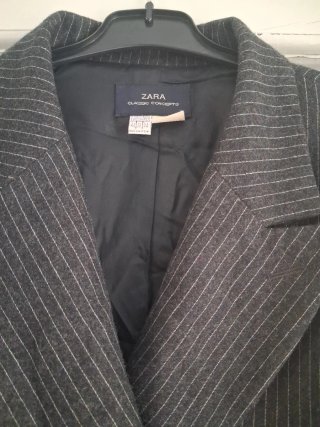 Americana Zara Raya Gris Negra