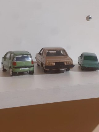 3 Coches antiguos de Juguete Peugeot