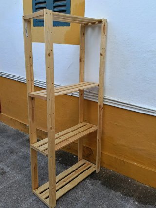 Estantería de pino de 4 baldas