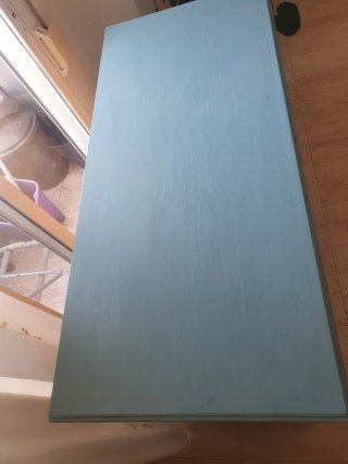 Baúl de madera maciza pintado a tiza
