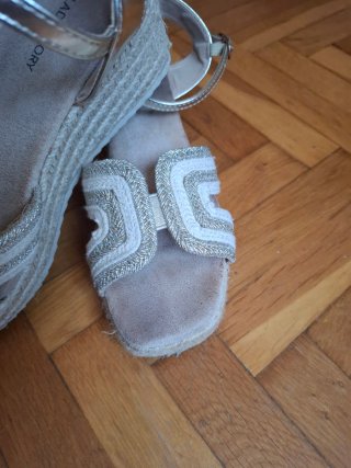 Sandalias Lady Glory Talla 39 Beige y Dorado