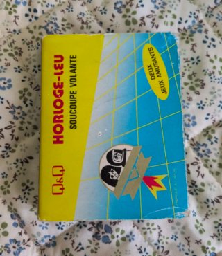 Q&Q Flying Saucer Card Game Clock