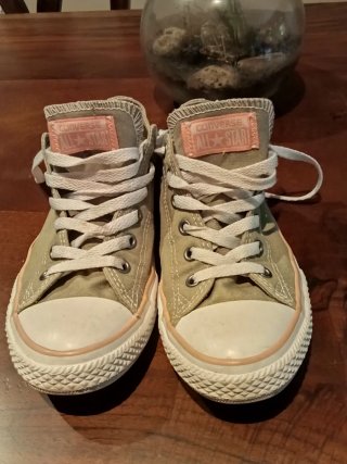 Converse Playeros Mujer Verde Oliva y suela blanca