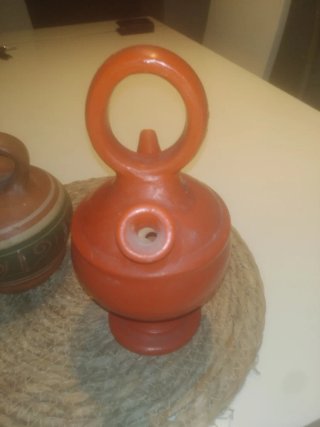 Botijos antiguos de cerámica