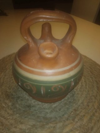Botijos antiguos de cerámica