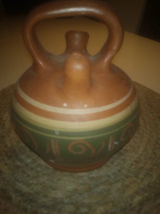Botijos antiguos de cerámica