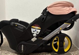 Silla de coche Doona + base Isofix