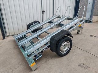 Alquiler remolquepPortamotos 750 kg