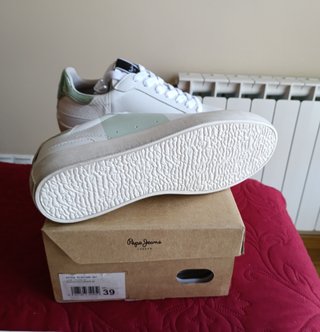 Zapatillas Pepe Jeans Piel Blancas Talla 39 de 85€