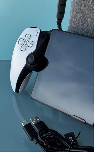 Consola PS5 Portal Sony + Protectores + Funda