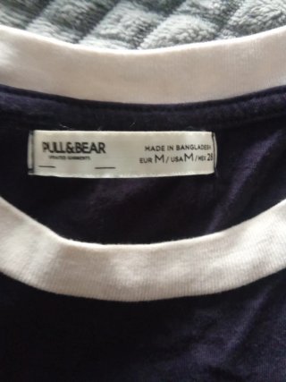 Camiseta Pull&Bear Morada New York