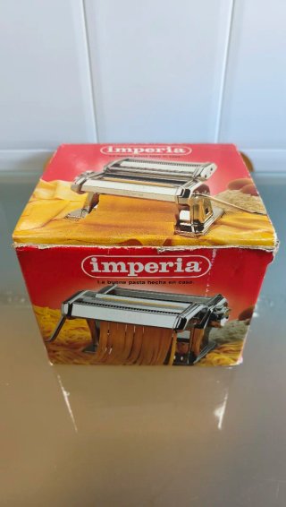 Macchina per Pasta Fresca Imperia in Metallo e Legno