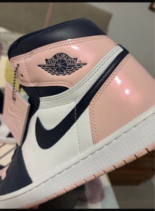 Nike Air Jordan 1 Retro High Bubble Gum