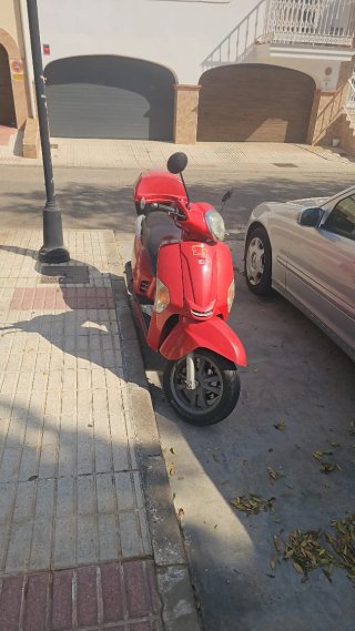Moto 125cc Roja