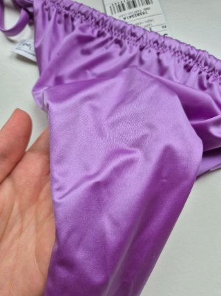 Braguita bikini lila satinada Talla S