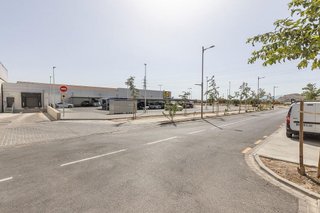 Nave industrial en venta en Plaza de Toros en Atarfe