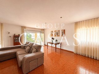Chalet en venta en Vallirana