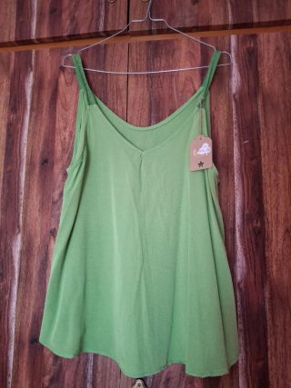 Camiseta tirantes verde Talla Única