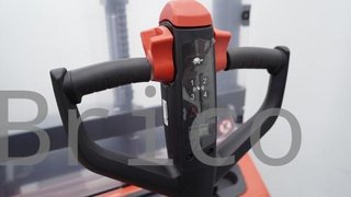 Apilador Eléctrico 1200 Kg - 1600 mm - 16020