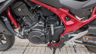 Honda 750 Hornet Roja y Blanca