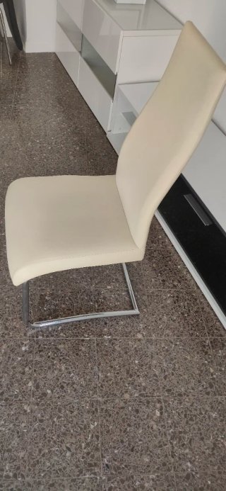 Juego de 4 sillas de comedor beige