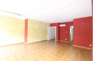 Local comercial en alquiler en El Carme en Valencia