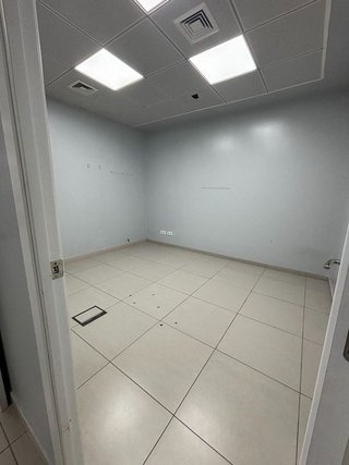 Local comercial en venta en Núcleo Urbano en Chiclana de la Frontera