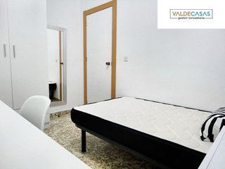 Piso en venta en Camino de Ronda - Rosaleda en Granada