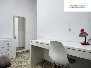 Piso en venta en Camino de Ronda - Rosaleda en Granada